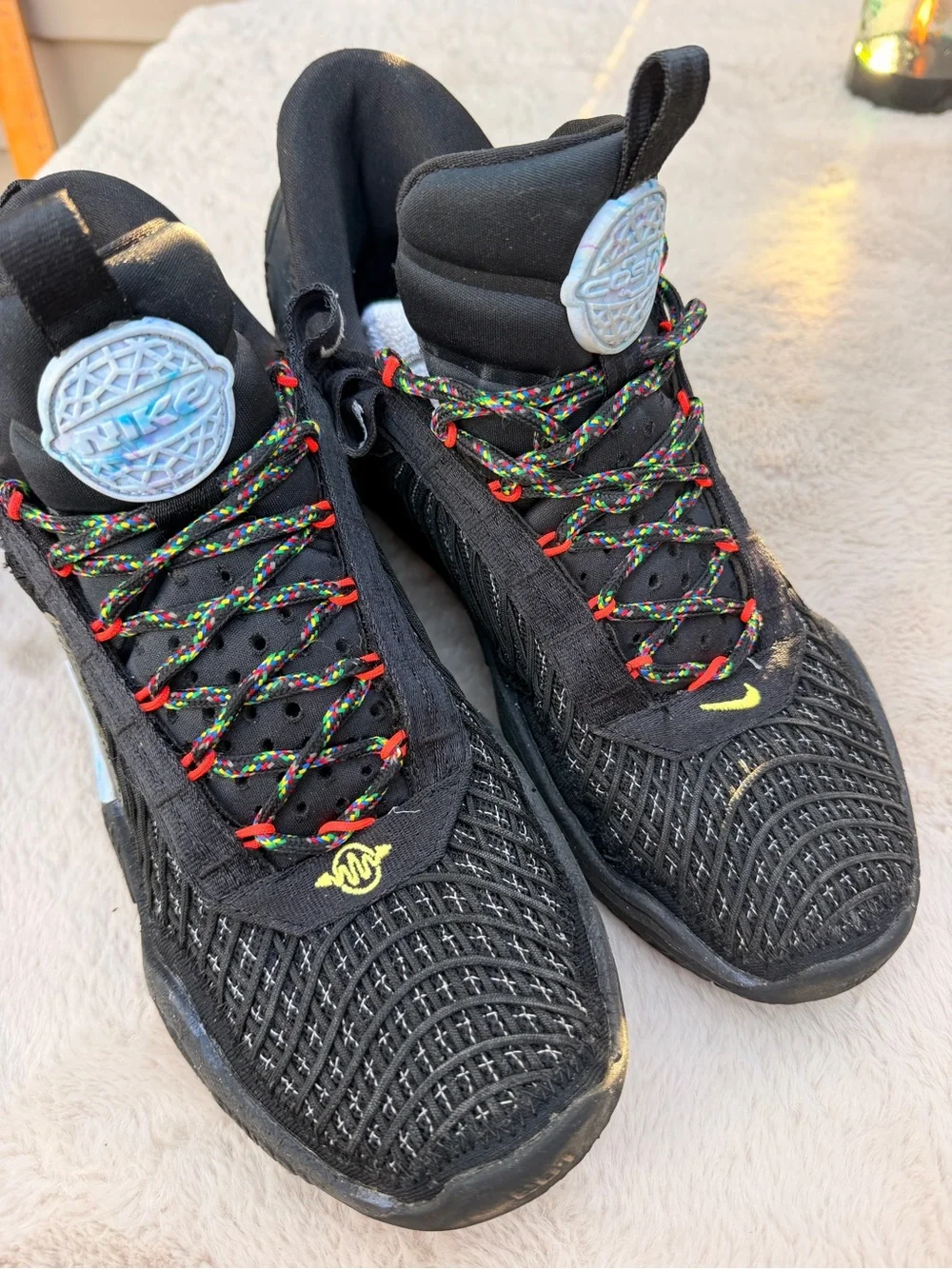 Nike cosmic unity